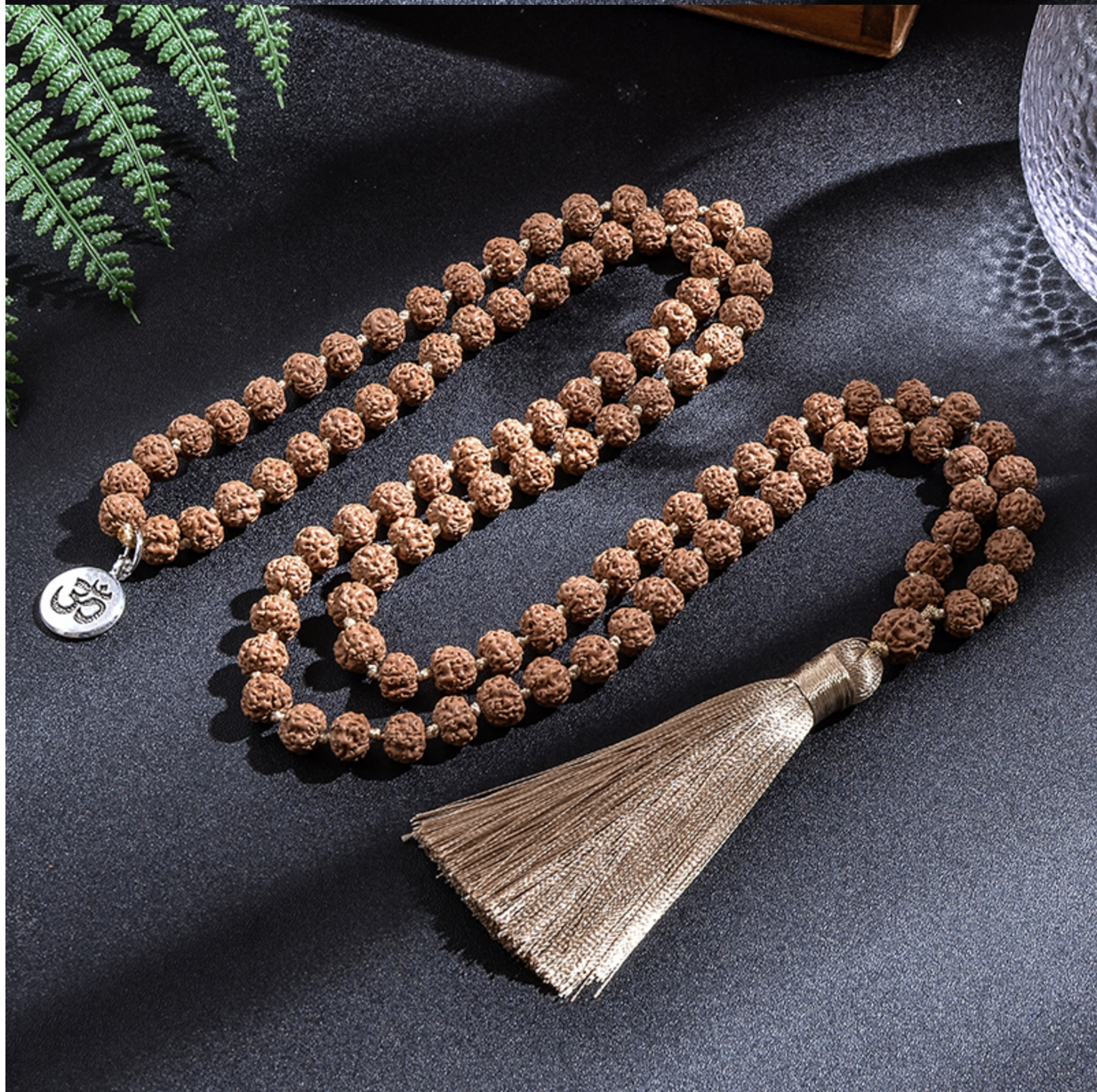 JAPA MALA OM EN SEMILLAS DE RUDRAKSHA NATURALES - Soy Buda