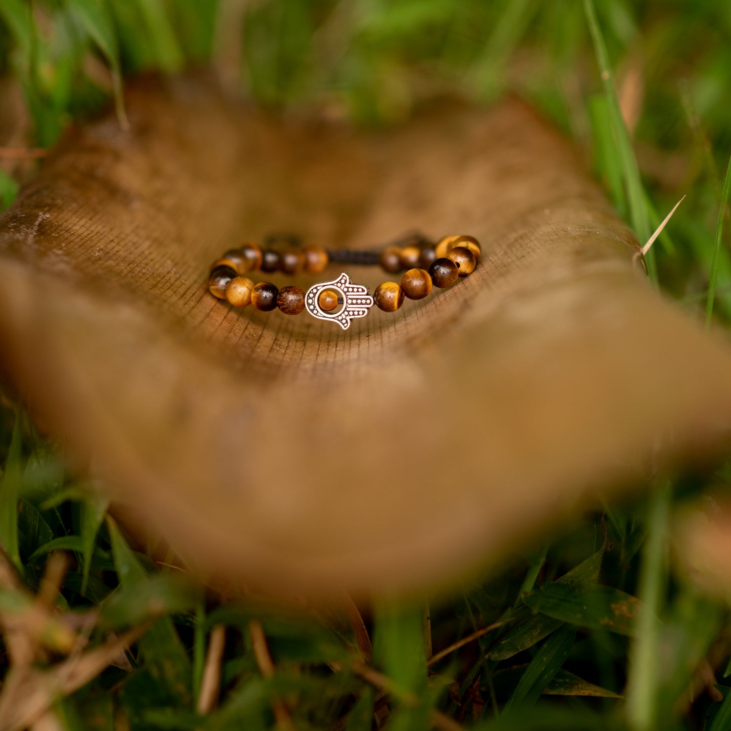 BRAZALETE MANO HAMSA CON OJO DE TIGRE 6MM - Soy Buda